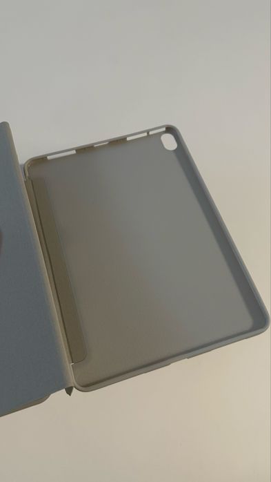 Продава се калъф за iPad Pro 11”