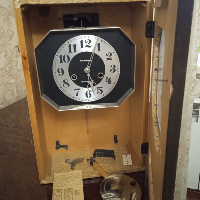 Часы янтарь сделано в СССР