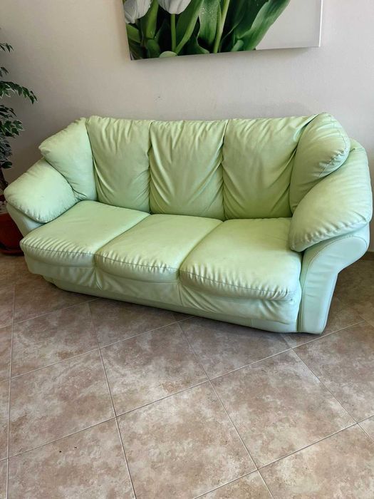 Свежо зелена кожена холова гарнитура