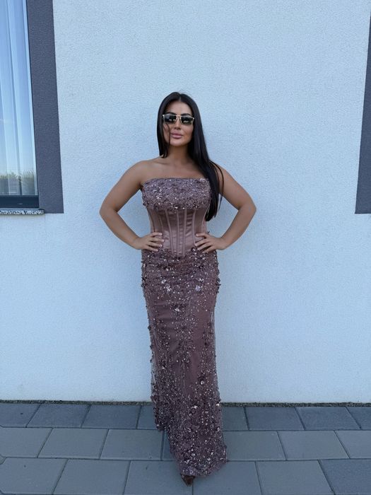 Rochie pe corset maro realizata pe comanda