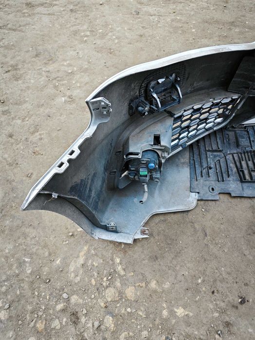 Оборудвана предна броня Audi A4 B8 8K S-line RS ршетка отвори за партр