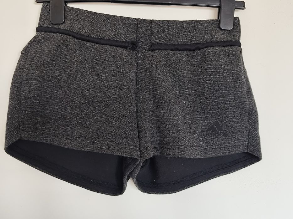 Adidas pantaloni scurți