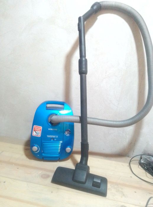 Продам пылесосы разные