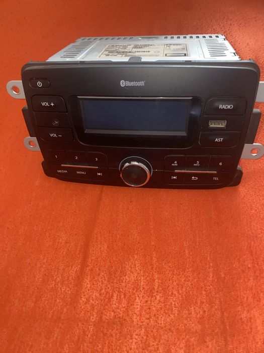 Radio cu bluetooth dacia