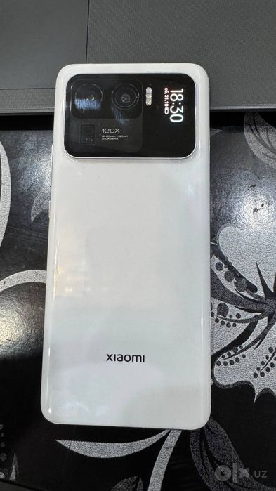 Xiomi 11 ultra sotiladi 256 gb flagman telefon