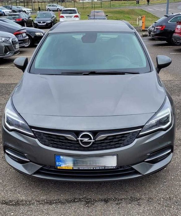Opel Astra Sports Tourer 2020 culoare gri, AC Break, 1,2l, benzina