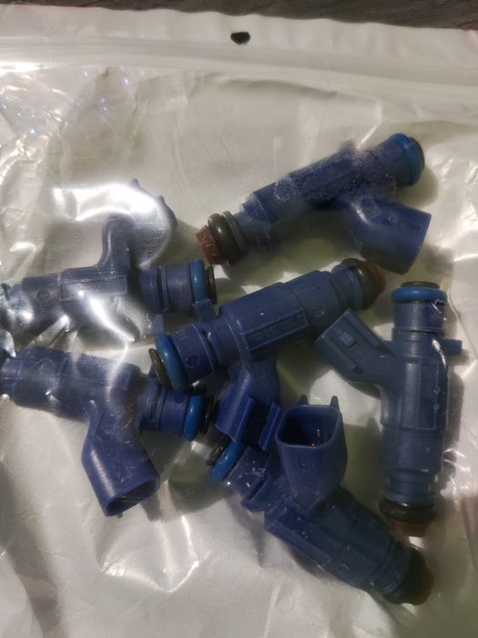 Injector bor xar xil turdagi avtomobillarga