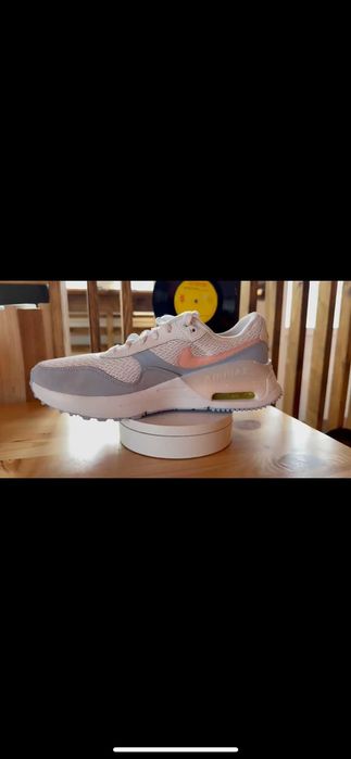 N I K E   A I R   M A X   S Y S T M