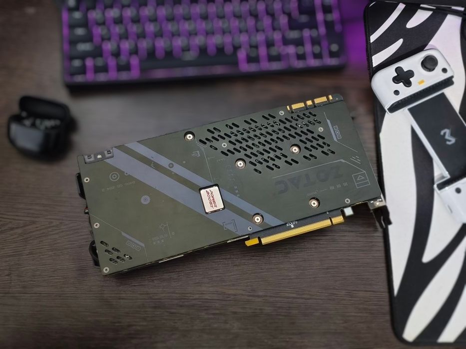 Продам Zotac 1070 ti 8gb