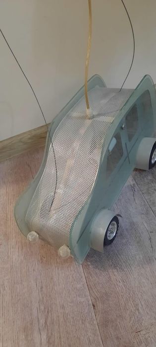 Люстра сатылады.