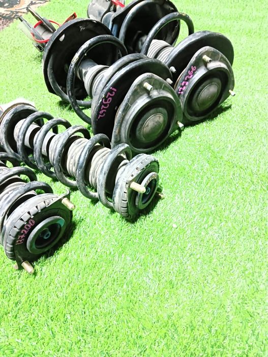 Стойки Субару Легаси.