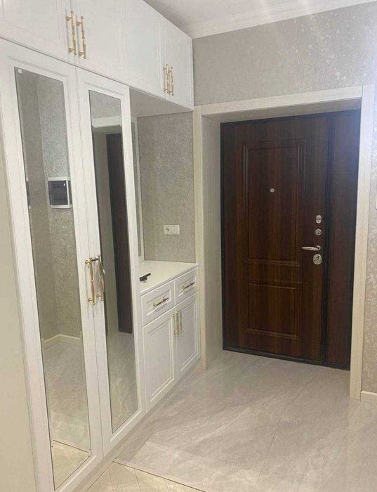 Сдаётся квартира 2/4/12 на Юнусабадском ЖК Океан