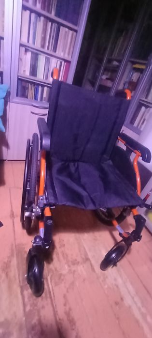 Инвалидная коляска