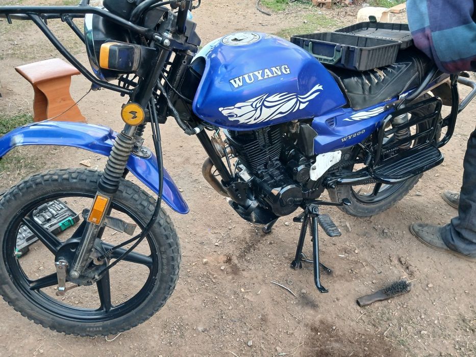 Мотоцикл 200 wuyang