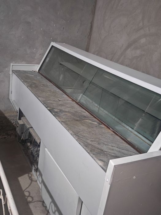 Холодильник витрина