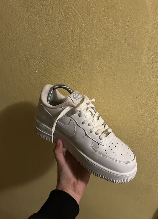 Adidași Nike Air Force 1 Low ’07 Triple White