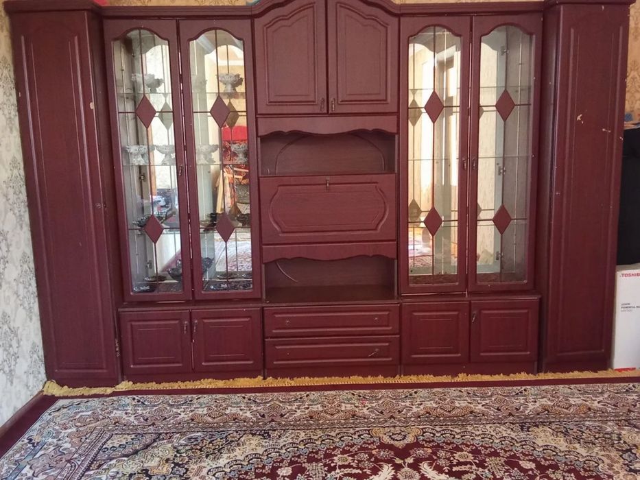 Стенка для красоти