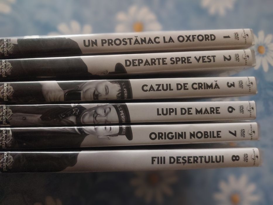 Vând 2(doua) colecții DVD unele dintre ele sigilate .