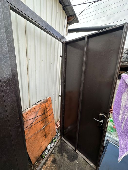 Продам наружные двери