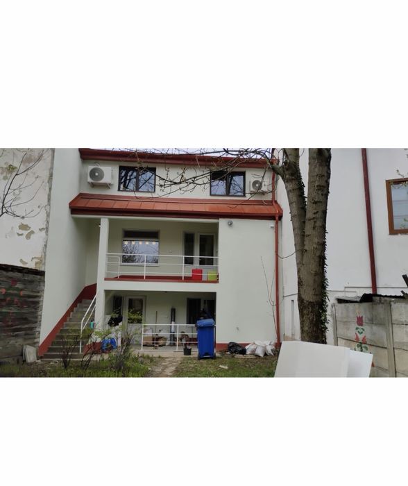Clădire premium renovată 2025 – 8 cabinete, teren propriu, zona centrală Brașov
