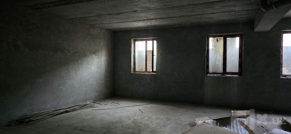 Yangi toshmi postdan kirganda 1km duplex Uy sotiladi yangi qurilgan 15