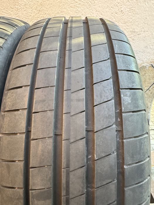 Автомобилни гуми 215 50 18 Goodyear