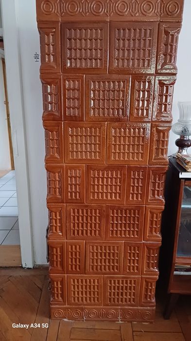 Soba de teracota pe lemne