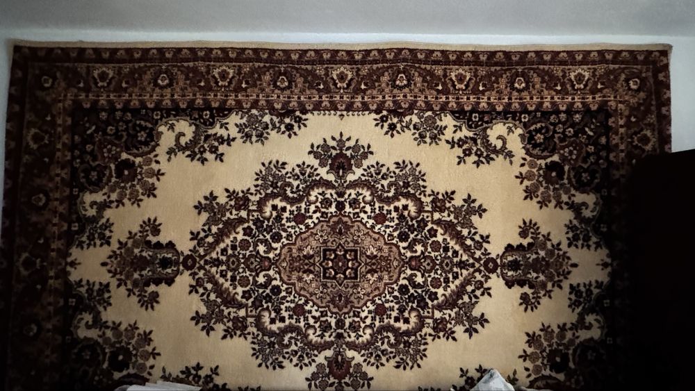 Ковер продам. Натуральная шесть. 2Х3 м