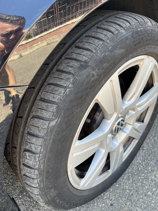 Vand /schimb Jante passat b7/roti r17 /225/50/17 cauciucuri de vara