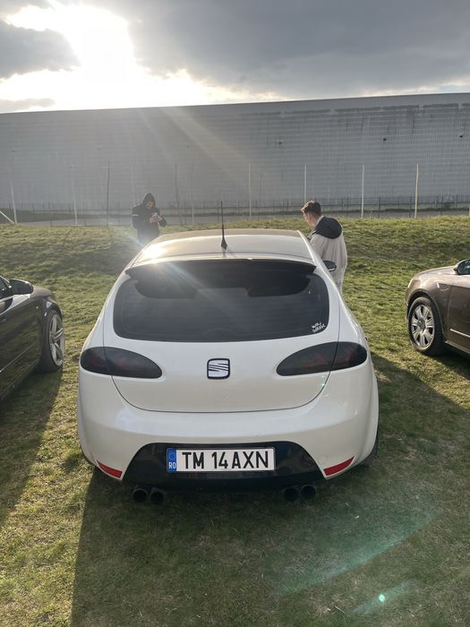 Seat Leon FR2.0 TDI 220cp | Intretinut | Multe Dotari | Accept varinte