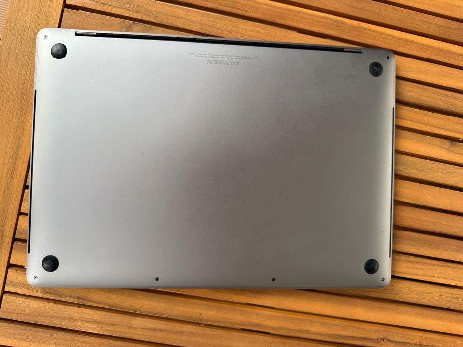 Macbook Pro (15-inch, 2016)