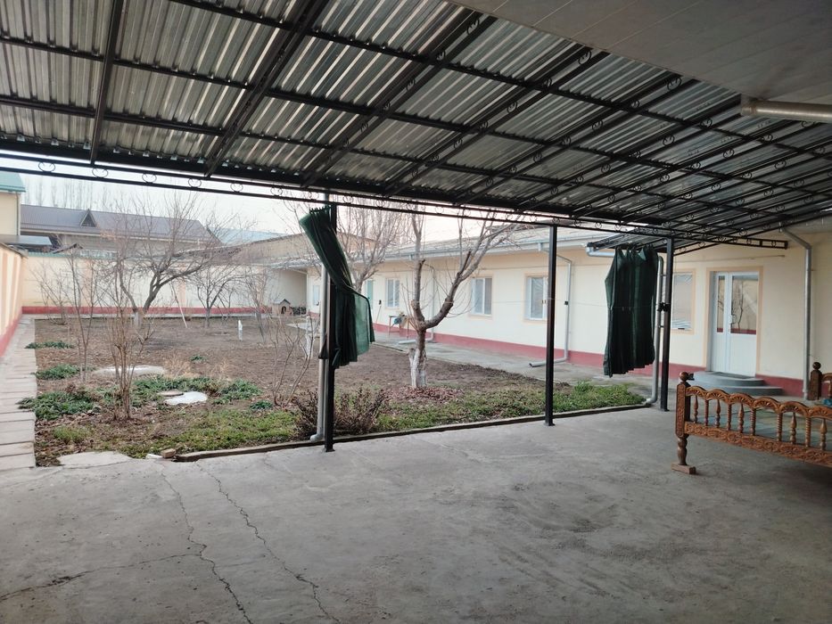 Qibray 8.2 sotix Xovli Sotiladi