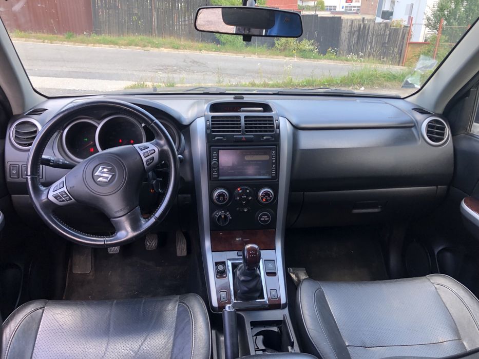 Suzuki Grand vitara 4*4 Navigatie pret fixx