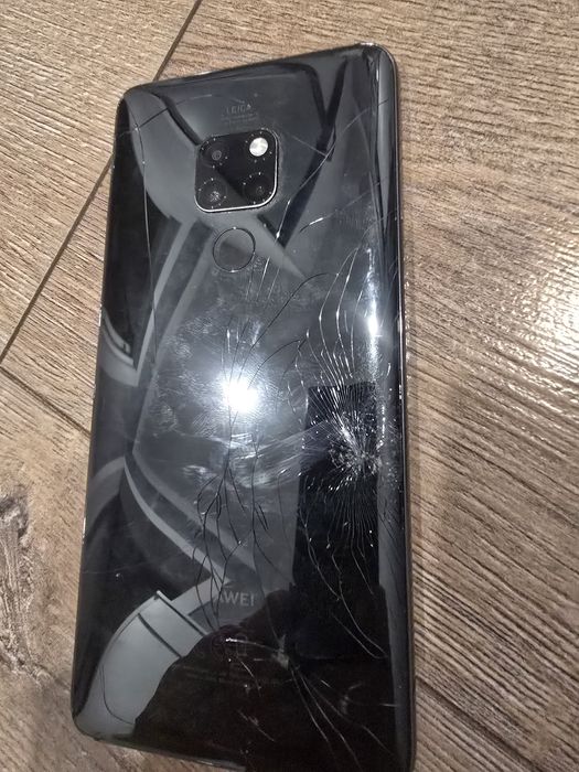 Продам Huawei mate 20