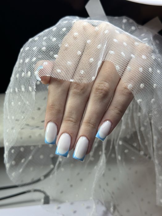 Tehniciană de unghii în Braila