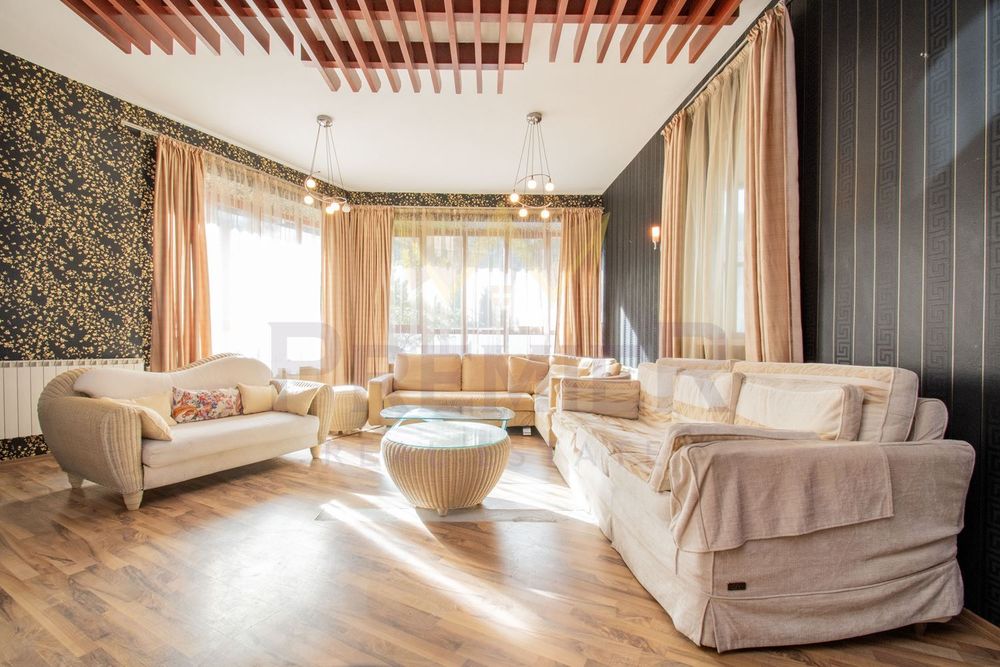 Продава се Къща в София, Бояна - 714 кв.м за 1820 €/кв.м - Снимка #2