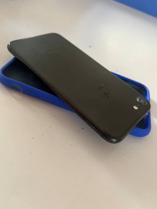 айфон 7 128гб почти идеал