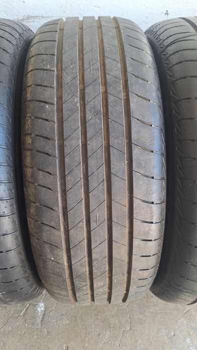 Anvelope vara 235.55 R18  Bridgestone