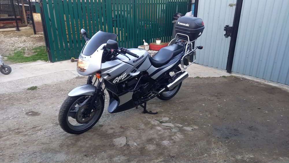 Vând motocicleta KAVASAKI GPZ 500S sau schimb cu Transalp