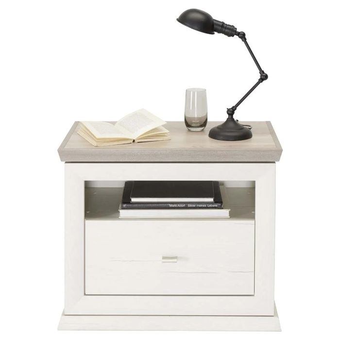 Красиво нощно шкафче с чекмедже