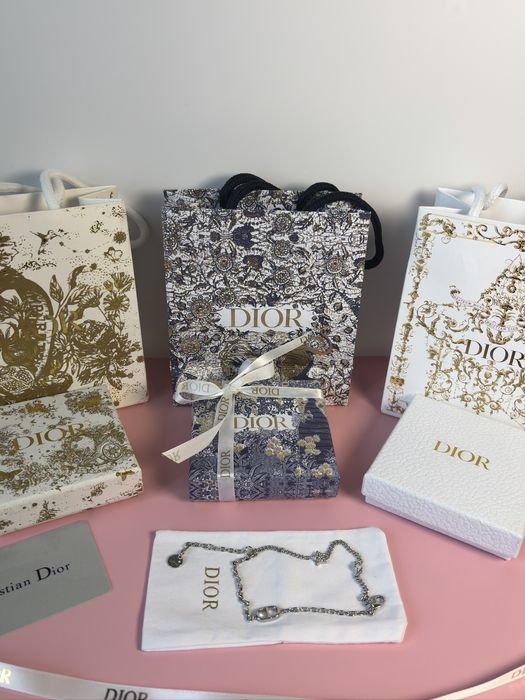 Дамска Сребърна Гривна Dior