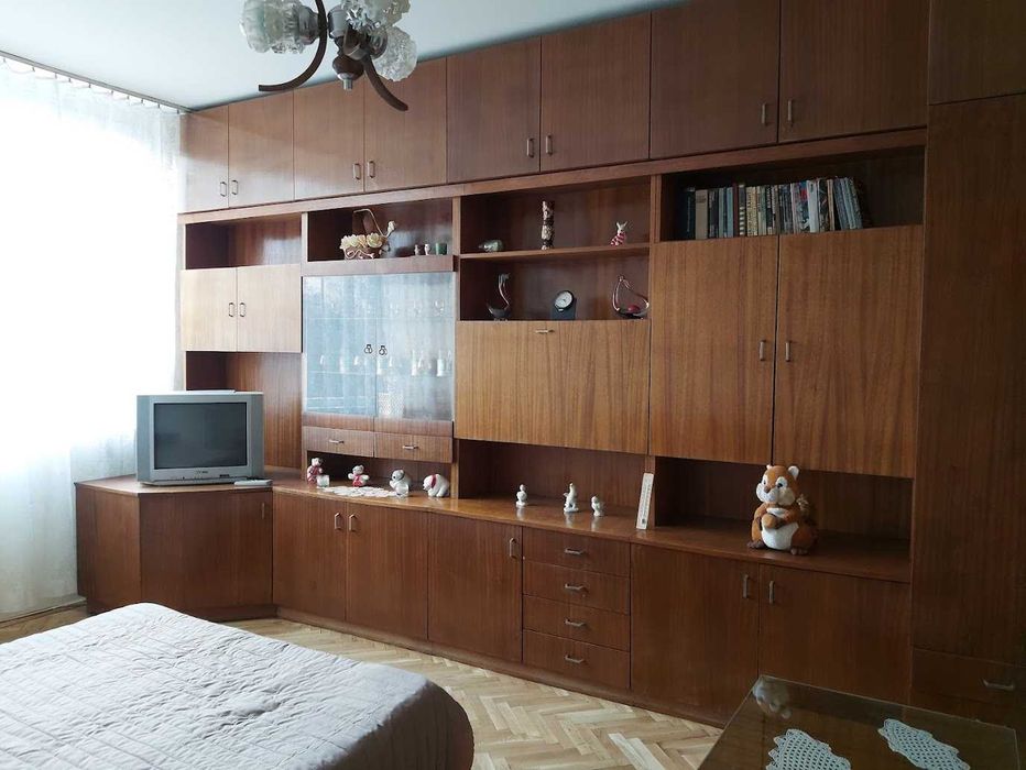 Дава се под наем Двустаен апартамент в Плевен, Мара Денчева - 45 кв.м за 229.5 € - Снимка #1