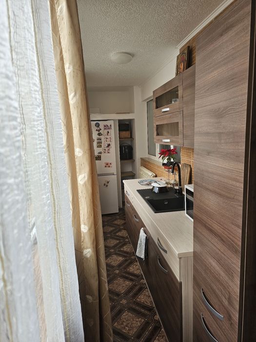 Vând apartament Tudor Vladimirescu cu loc de parcare