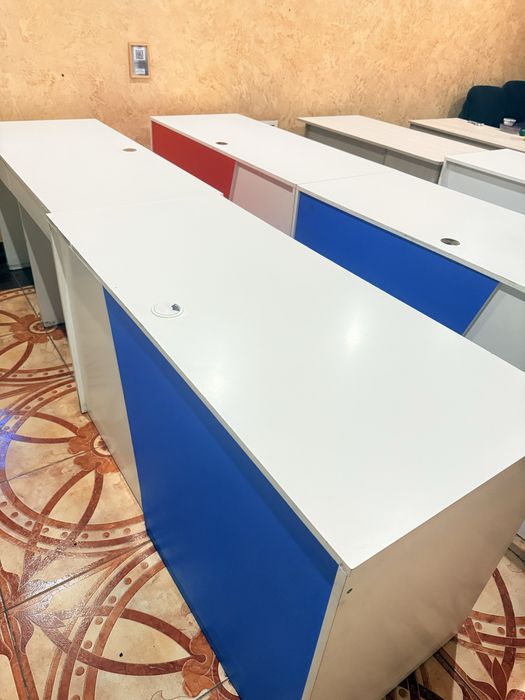 Продам столы офисные