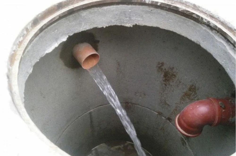 Сантехник засор Чистка труб конализации аппаратом. Zasor Santexnik