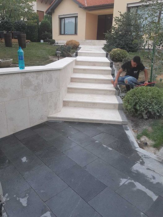 Trepte exterior din granit, travertin, piatra naturala