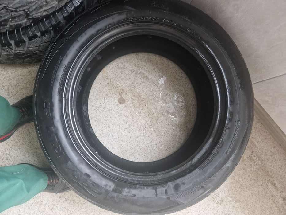 Продам шины 265/70R18.255/55R18