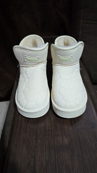 Дутики для девочки. Новые