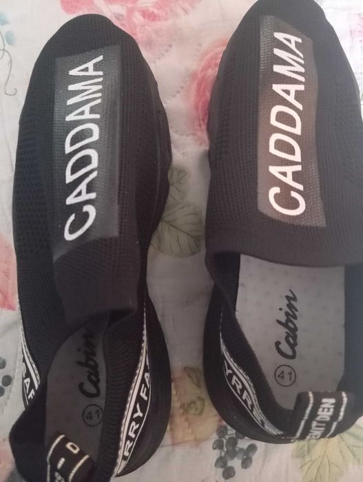 Продавам дамски обувки