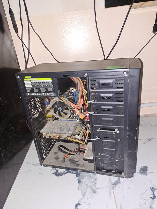 Kompyuter To‘plami Sotiladi